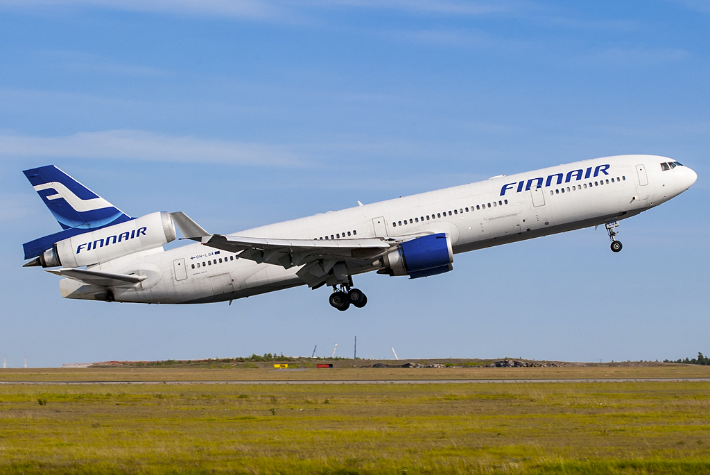 http://ovp.fi/./random/03.7.2006_EFHK_OH-LGA08.jpg