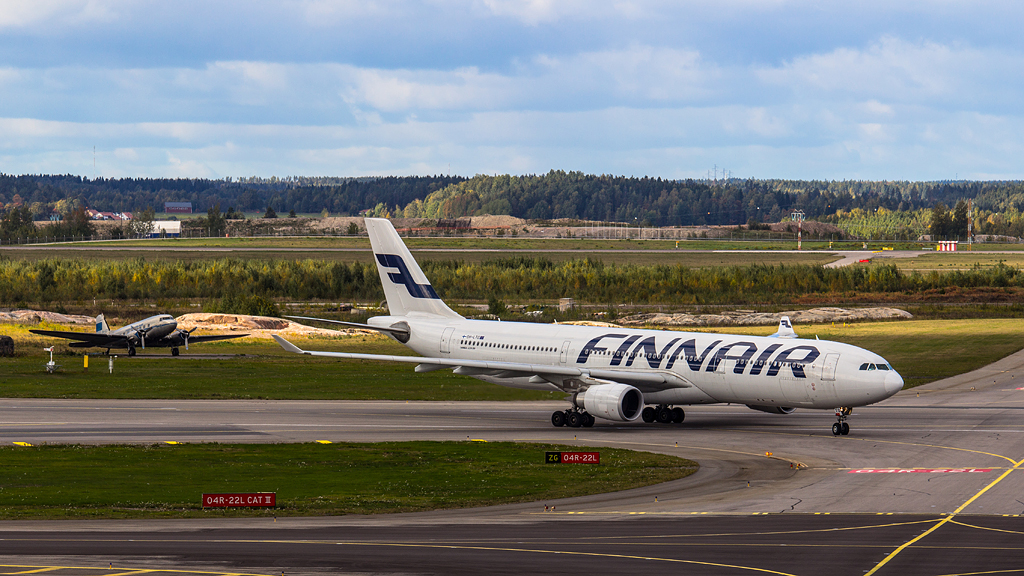 http://ovp.fi/./random/25.9.2013_EFHK_OH-LTO02.jpg